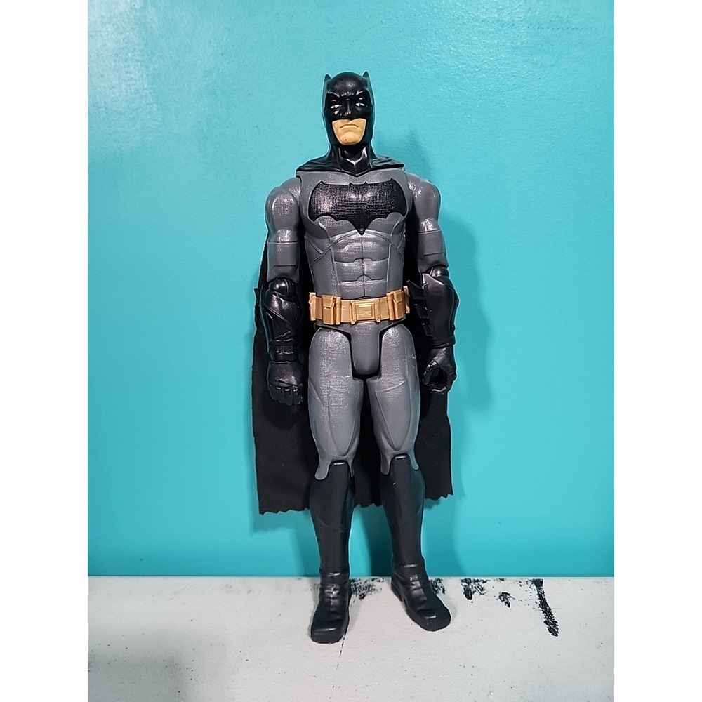 DC Comics Mattel 11. 5" Inch Batman Action Figure Superhero Toy 2016 Gold Belt
